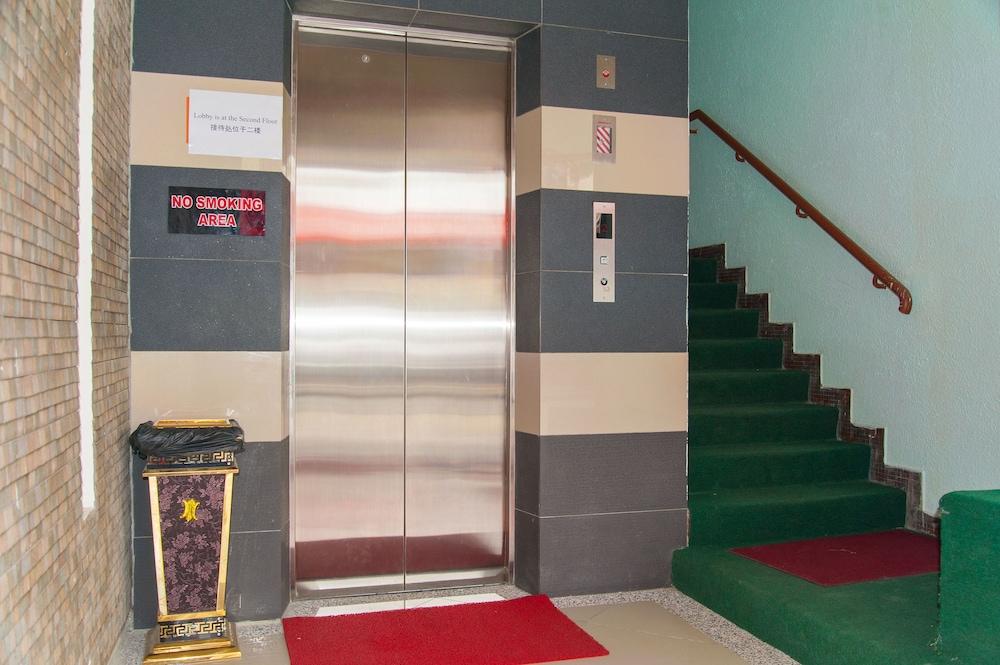 OYO 818 Hotel 11 Kota Kinabalu Exterior foto