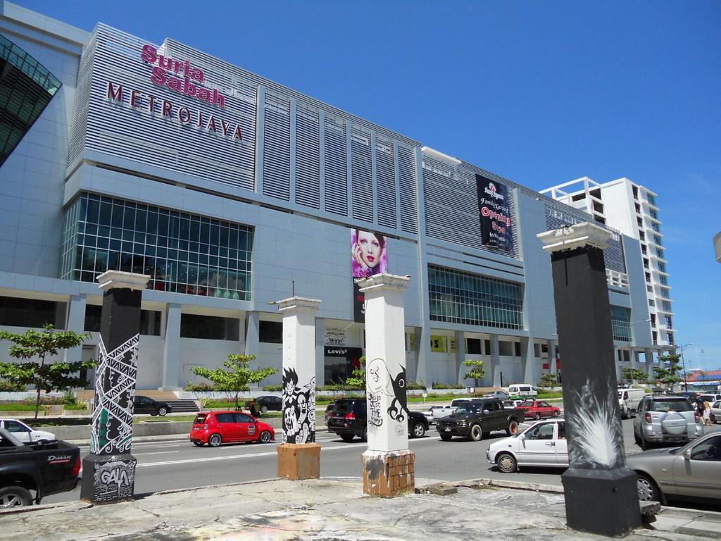 OYO 818 Hotel 11 Kota Kinabalu Exterior foto