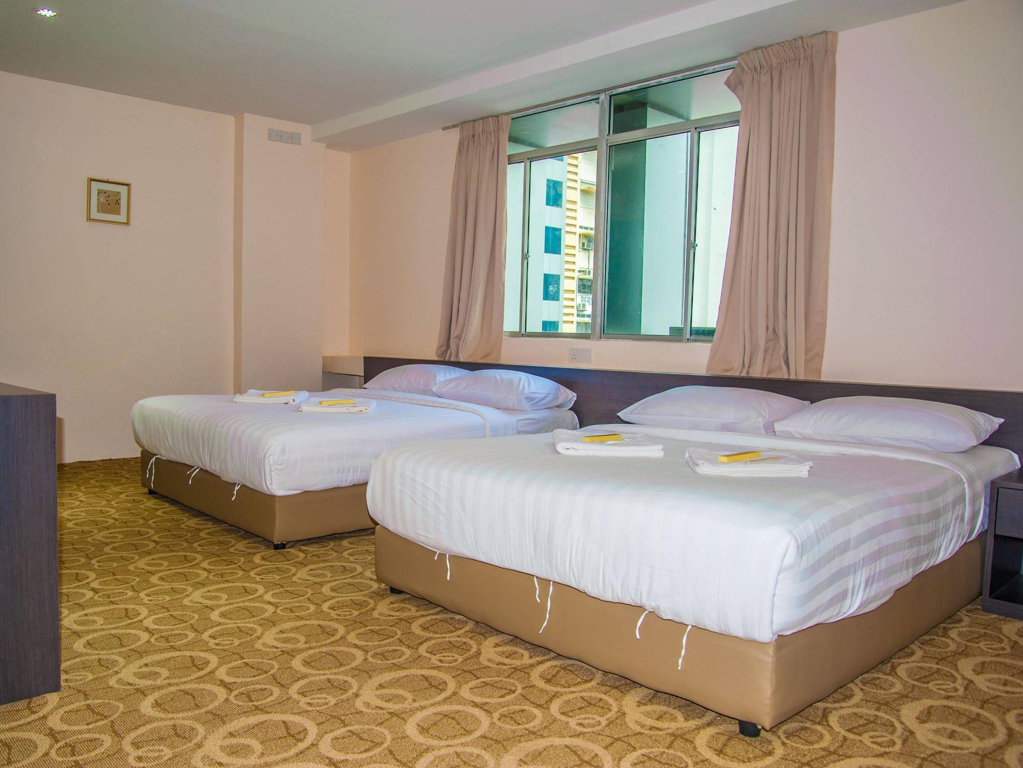 OYO 818 Hotel 11 Kota Kinabalu Exterior foto